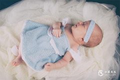 2025年出生蛇寶寶取名指南：宜用字與忌用字解析