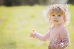 2025年属蛇女孩几月份出生好：运势分析指南