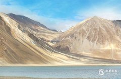 2025年蛇寶寶：早上出生還是晚上更優？