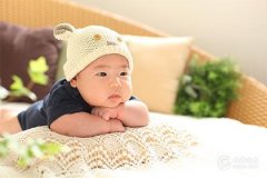 2025年蛇寶寶最佳取名指南：字根宜忌與命名智慧