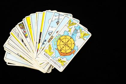 塔罗牌世界正位代表的爱情含义，逆位怎么解读？